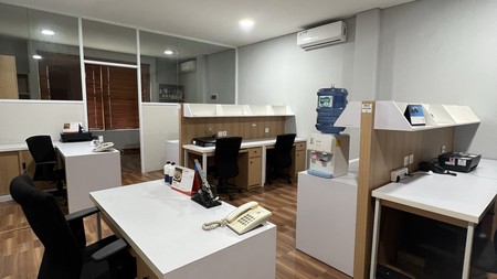 Ruko 5  lantai Royal Sunter hadap selatan uk 5x17 m2 bagus rapi cocok kantor sekali