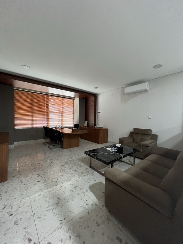 Ruko 5 lantai Royal Sunter hadap selatan uk 5x17 m2 bagus rapi cocok kantor sekali