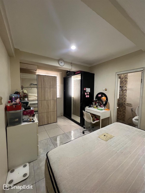 Rumah Rapih 3 Lantai  Griya Loka BSD city