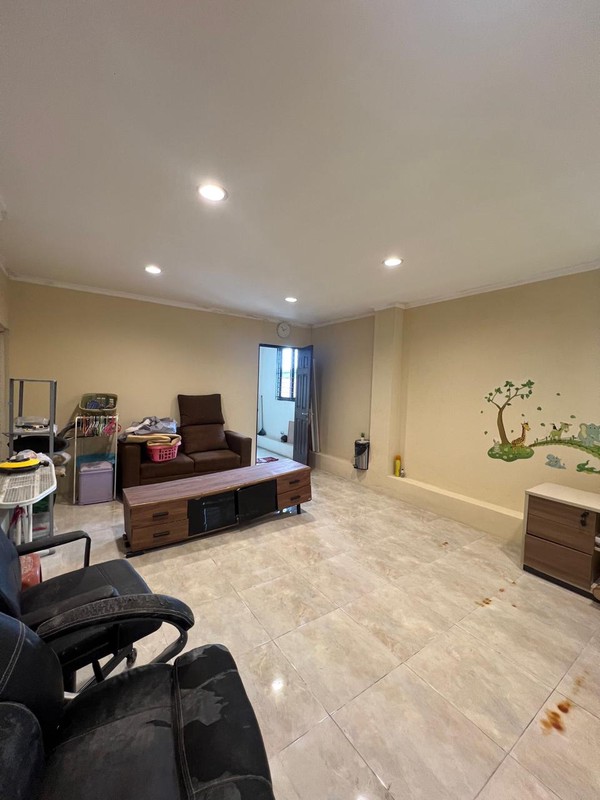 Rumah Rapih 3 Lantai  Griya Loka BSD city