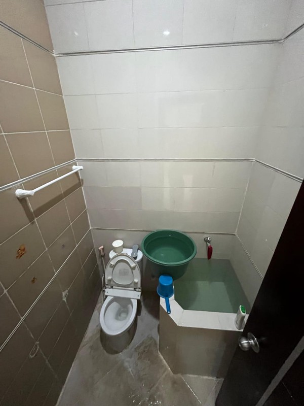 3 Milyar-an Luas 220 M2 Dijual Rumah Darmo Permai Timur - Dekat Madame Chang, Hr. Muhammad, Pasar Modern Puncak Permai, Pakuwon Mall, Akses Tol Satelit