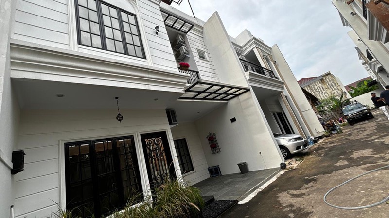 Rumah Baru 2 Lantai Cluster Mewah Minimalis di Jagakarsa Jakarta Selatan