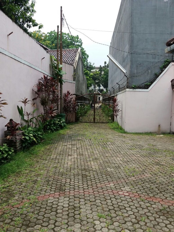 Dijual Rumah Lokasi Di Pejaten Raya, Jakarta Selatan