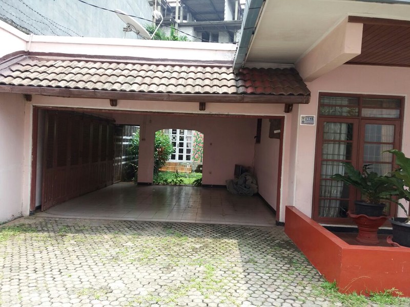 Dijual Rumah Lokasi Di Pejaten Raya, Jakarta Selatan