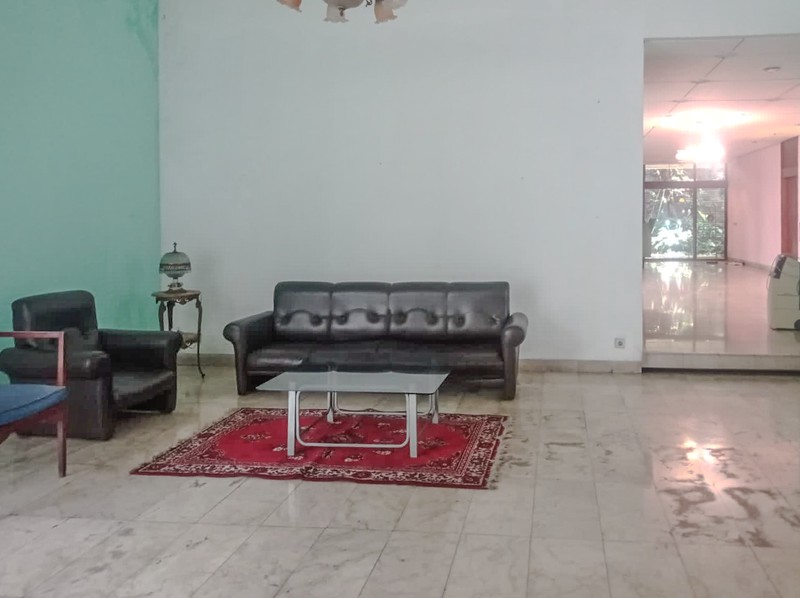 Rumah Mewah Klasik di Pondok Indah, dekat Cilandak Cipete Kemang