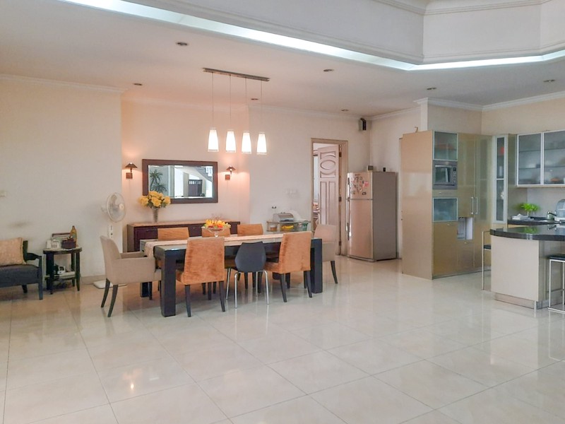 Rumah Mewah di Pondok Indah, Akses Mudah Cipete Kemang Jagakarsa