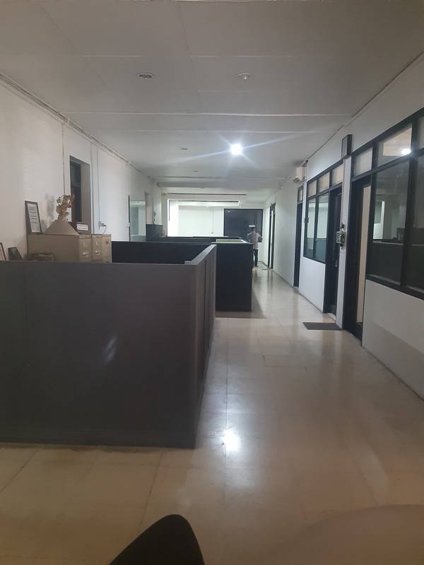 Dijual  Rumah  Tua di Jl. Abdul  Muis  gambir jakarta pusat, bisa untuk  komersial