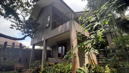 Rumah Besar  Nyaman, Villa Trinity Kampung Daun - Sersan Bajuri Bandung 