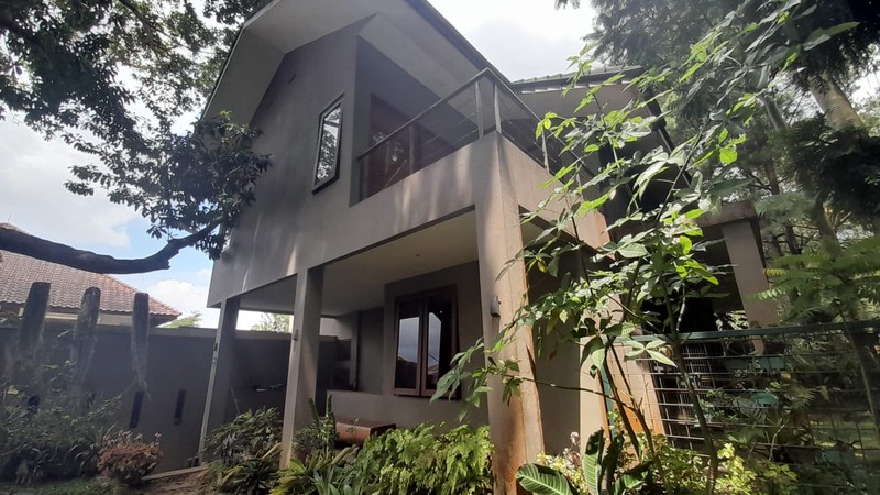 Rumah Besar  Nyaman, Villa Trinity Kampung Daun - Sersan Bajuri Bandung 