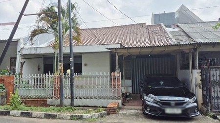 Dijual Rumah Kayu Putih Utara