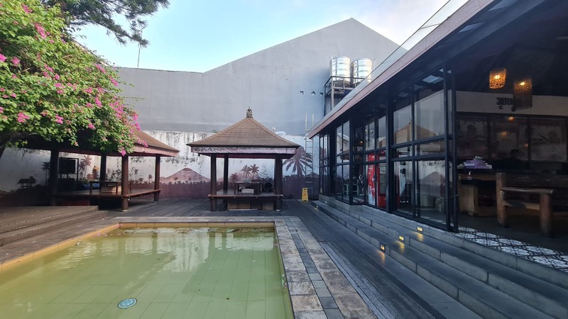 Dijual Bangunan Komersil lokasi Super Strategis di Tebet