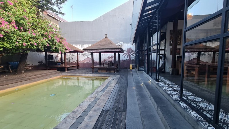 Disewa Bangunan Komersil lokasi Super Strategis di Tebet