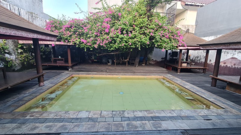 Disewa Bangunan Komersil lokasi Super Strategis di Tebet