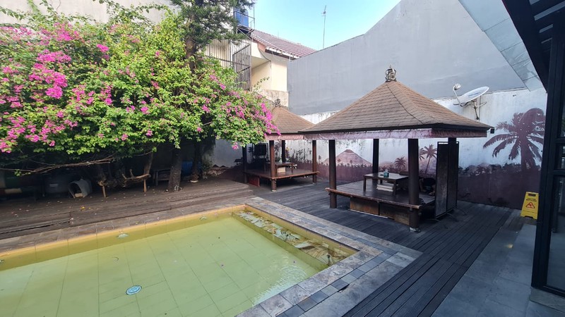 Disewa Bangunan Komersil lokasi Super Strategis di Tebet