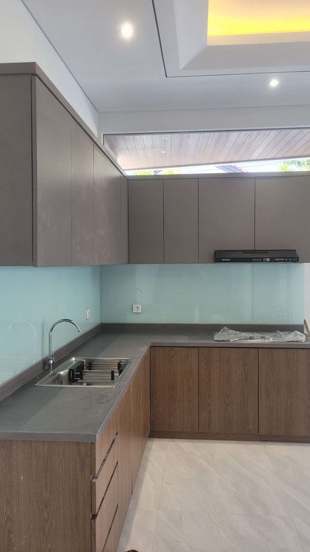 Dijual rumah modern manyar surabaya