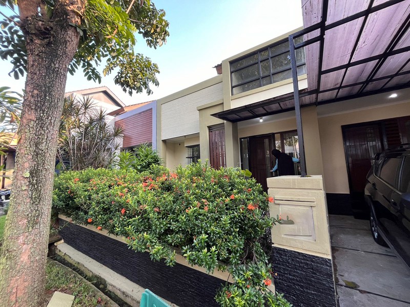 Rumah Bagus di Bintaro Sektor 9 Siap Huni Sertifikat SHM