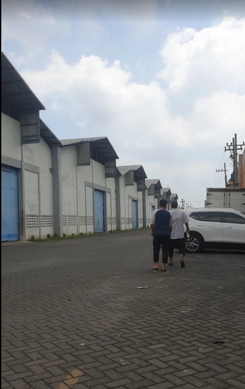 Dijual 604 m2 Gudang Sentra Pergudangan Bambe - Driyorejo - Gresik Jawa Timur Akses Kontainer 40 Feet Strategis Dekat Tol Sumo, Tol Driyorejo-2 , Tol Karangpilang
