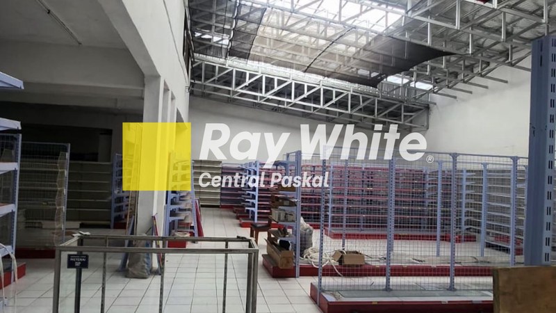 Ruko Rendeng 3 Lantai di Komplek Batununggal Mainroad