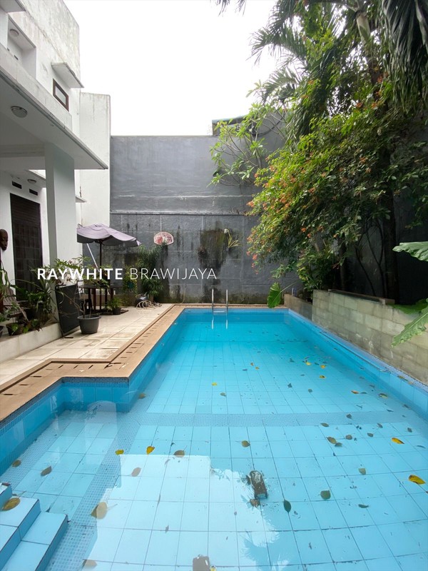 Rumah Baru siap Huni Lokasi Sangat Strategis Area Cilandak Barat