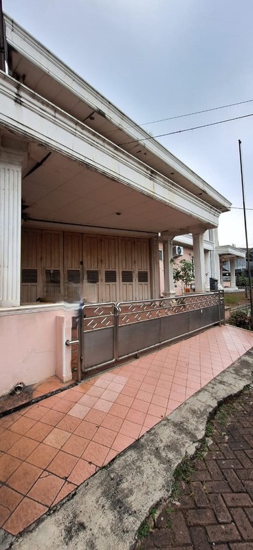 Rumah dengan lokasi yang stategis di Camar, Bintaro Jaya