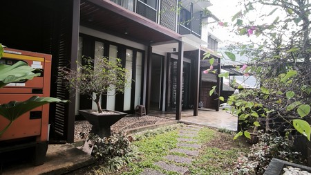 Dikontrakkan Rumah Modern di Cikatomas Kebayoran Area
