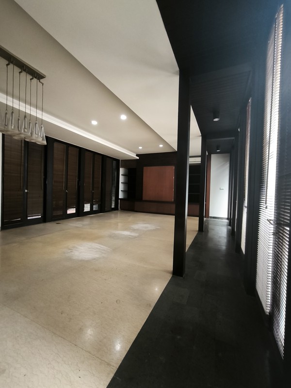 Rumah Modern 4BR, Di Cikatomas Kebayoran Area