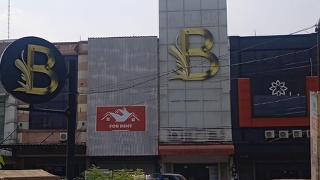 Sewa Ruko di Jalan Bukit Darmo Boulevard, Dukuh Pakis, Surabaya
