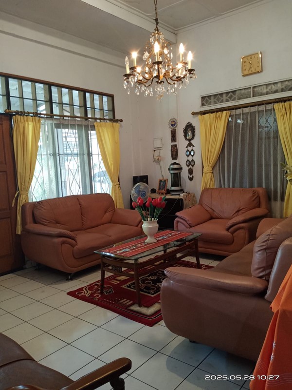 Rumah Huni 7BR Di Daerah Kebayoran Baru, Jakarta Selatan