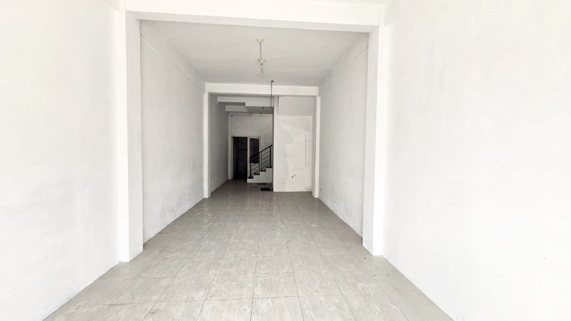 Ruko Raya Dharmahusada Surabaya Timur ( Dekat Resto Bu Rudy ), 4 Lantai, Siap Pakai, Harga NEGO !!!