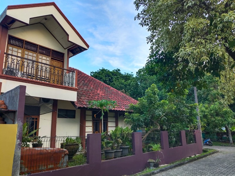 Rumah Hoek lokasi strategis dan Nyaman di Villa Gunung Lestari Ciputat