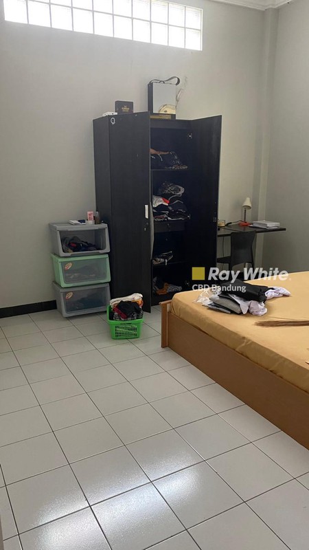 Rumah Nyaman 1.5 Lantai Komplek Arcamanik Bandung!