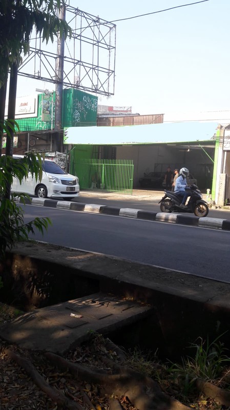 Dijual untuk usaha jln Lebak Bulus Raya Jakarta selatan