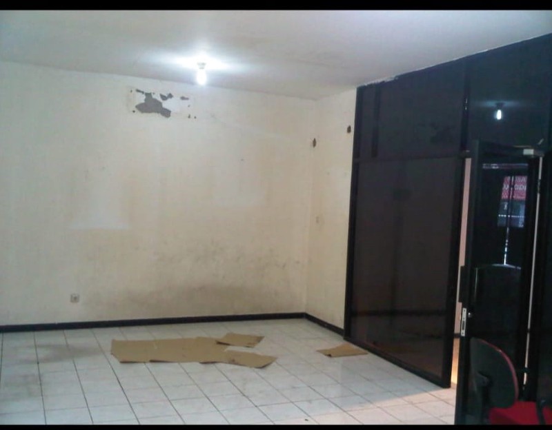 Dijual untuk usaha jln Lebak Bulus Raya Jakarta selatan