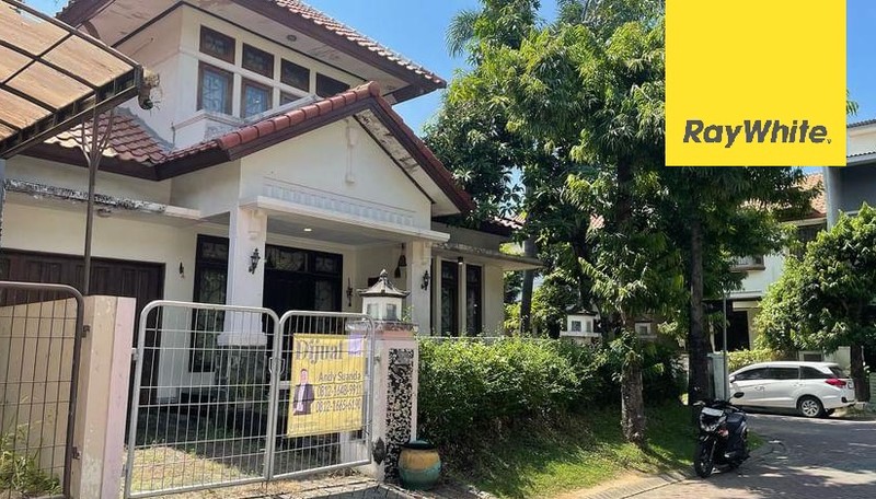 Dijual Rumah Hook Di Graha Family Surabaya Barat