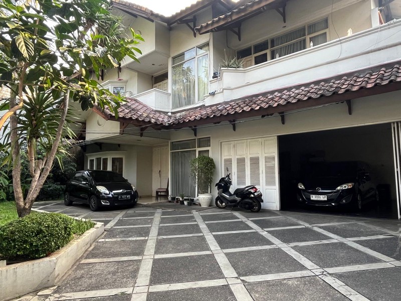 RUMAH DIJUAL JALAN SENJAYA BUNTU KEBAYORAN BARU JAKARTA SELATAN
