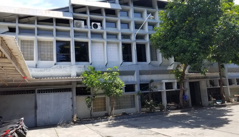 Kenjeran Surabaya - Investasi Menguntungkan, Bangunan Besar Dijual