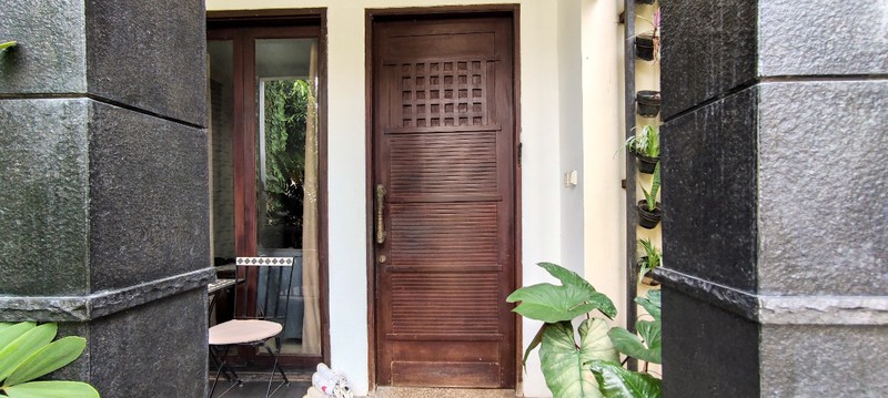 Rumah Siap Huni dengan Hunian Nyaman dan Asri di Bintaro Sektor 9