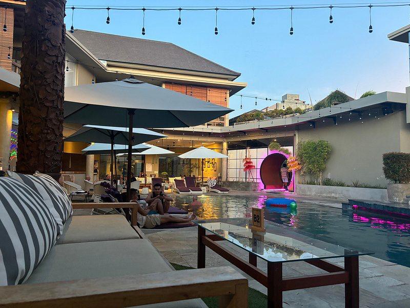 Hotel And Day Club Leasehold In Great Area Legian Bali