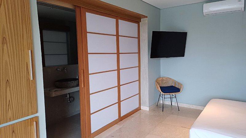 Hotel And Day Club Leasehold In Great Area Legian Bali