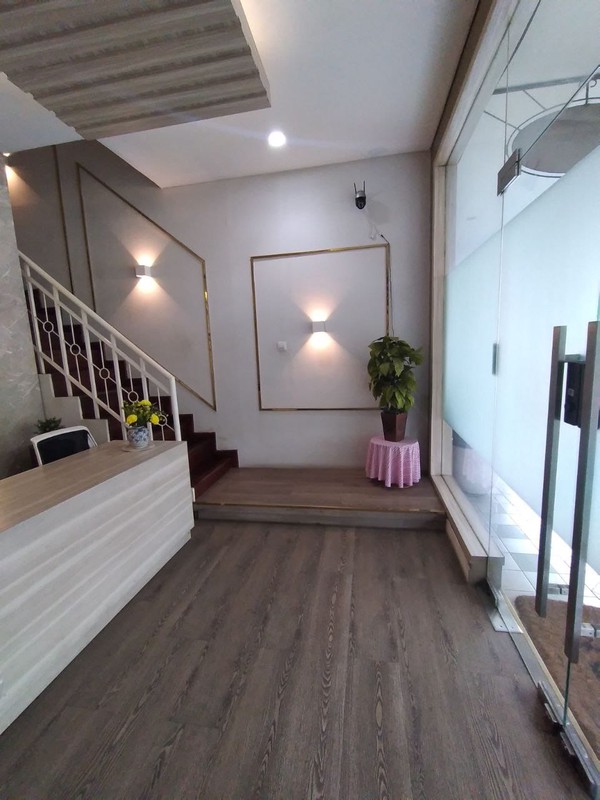 Ruko 3½ Lantai Siap Pakai Lokasi Strategis Pinggir Jalan Raya @Pondok Indah, Jakarta Selatan