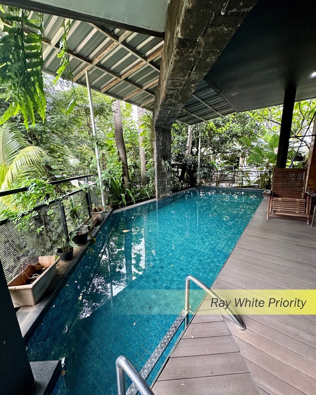 ARTISTIC ELEGANCE, LEXURY AND MODERN HOUSE, BINTARO SEKTOR 9, TANGERANG SELATAN