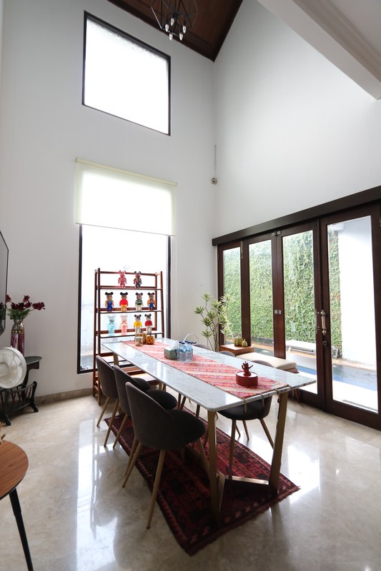 RUMAH MODERN MINIMALIS DENGAN KOLAM RENANG DI JATI PADANG PASAR MINGGU, DEKAT CILANDAK, TB SIMATUPANG / For Sale : A Modern & Minimalist Home with Pool #WWDD