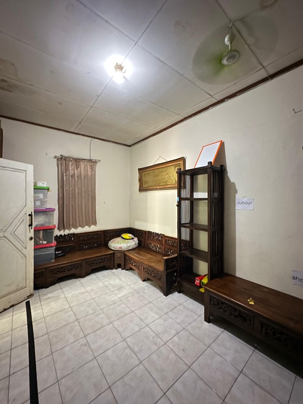 Dijual Tanah + Bangunan 1,5 lantai di area Intan Ujung Cilandak Barat