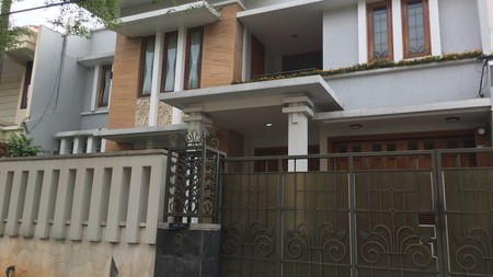 Jual Sewa Rumah Modern Classic Pondok Indah Area