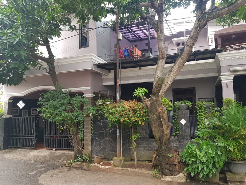 DI JUAL RUMAH SIAP HUNI BESERTA KOST2AN BESERTA FULL FURNISED JURANG MANGU,PONDOK AREN