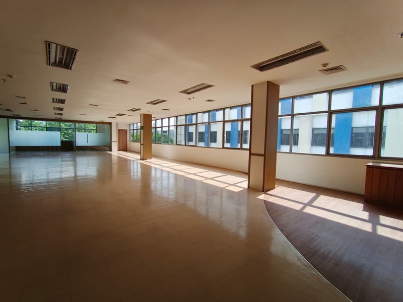 3 Office Space Strategis di Tanah Abang 3, Jakarta Pusat