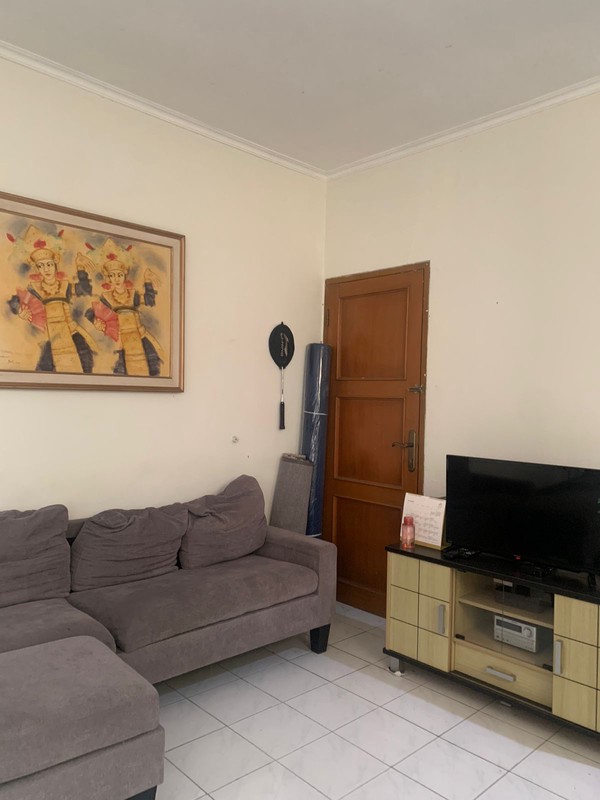 Rumah Bagus Siap Pakai di Komplek Setraduta