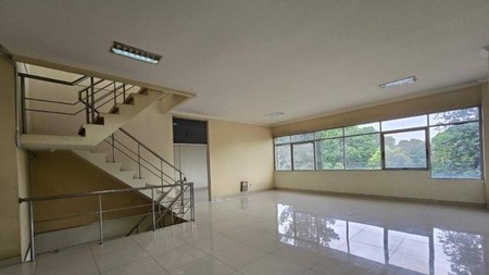 Ruko Murah 3 Lantai di Mainroad Batununggal