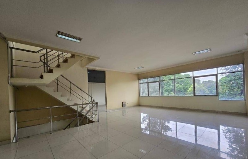 Ruko Murah 3 Lantai di Mainroad Batununggal