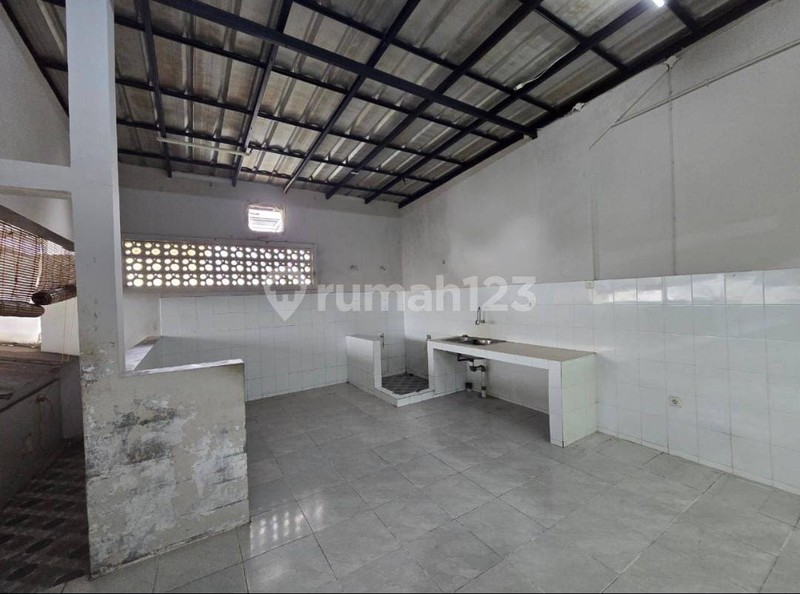 Ruko Murah 3 Lantai di Mainroad Batununggal